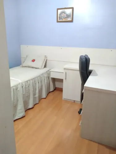 ALUGUEL DE QUARTO FEMININO MOBILIADO NO BETANIA