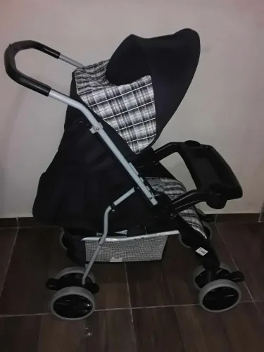 Carrinho dr bebê tutti baby thor ótimo estado entrego apenas em itapetininga-sp entrega gr