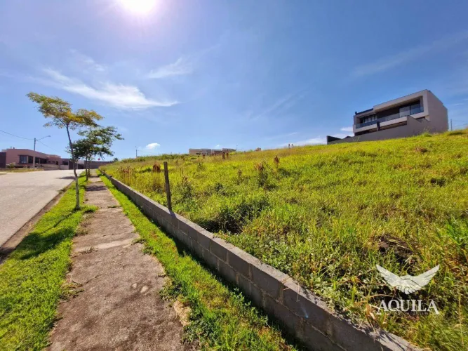 TERRENO COM 399,60 m² NO CONDOMÍNIO PAMPULHA - ZONA LESTE DE SOROCABA
