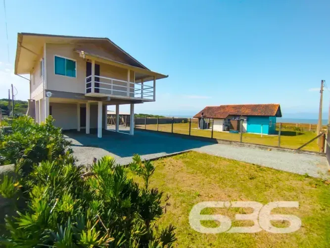 Casa | São Francisco do Sul | Ervino