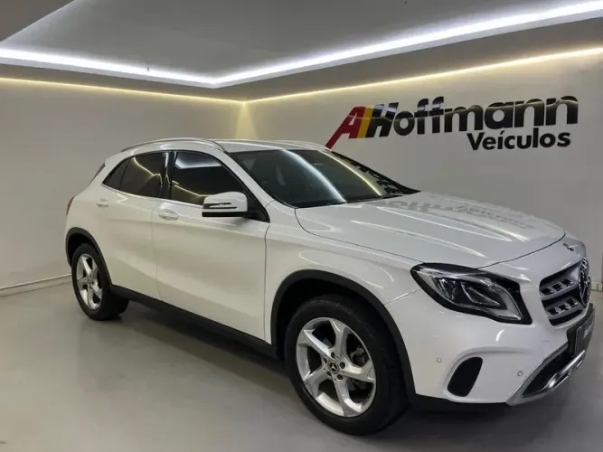 Mercedes-Benz GLA 200 Adv. 1.6/1.6 TB 16V Flex Aut. 2020