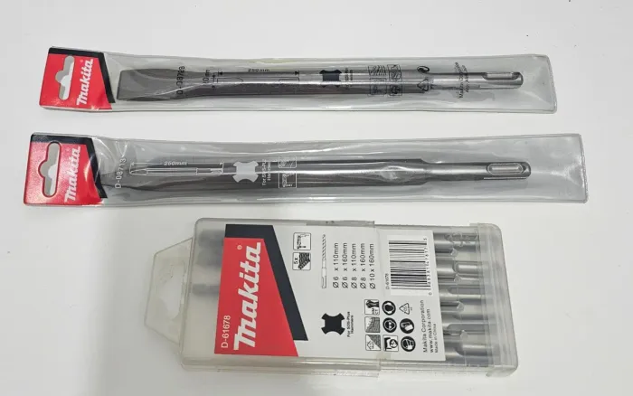 Talhadeira + Ponteiro + 5 Brocas Makita Para Martelete Sds plus 