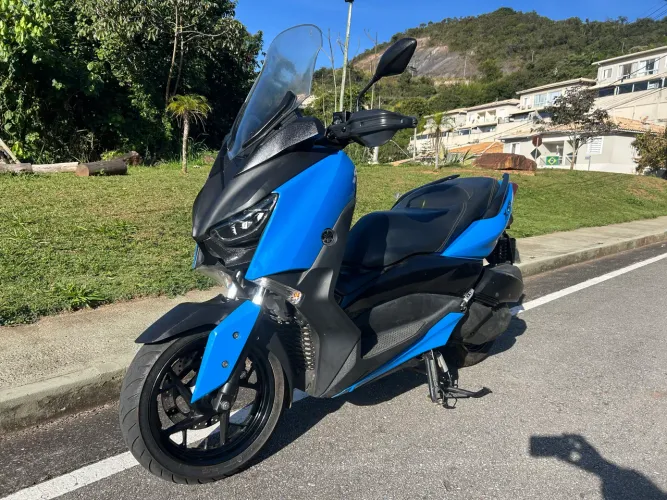 Yamaha Xmax 250 abs scooter