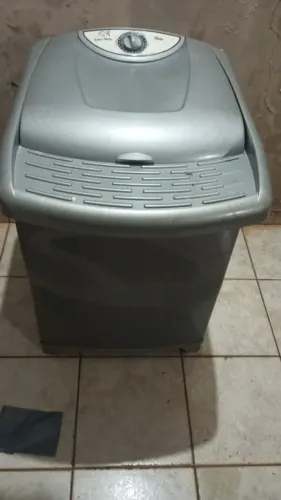 Tanquinho de lavar roupas