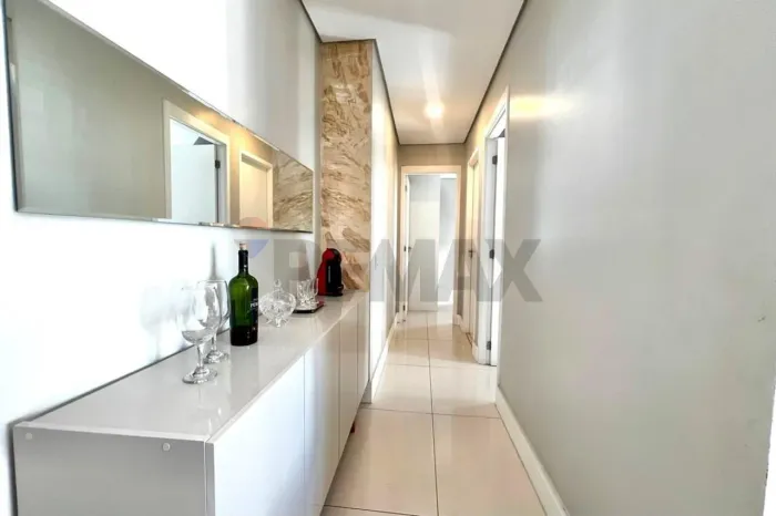 Apartamento com dois quartos à venda no Condomínio Reserva do Alto Valinhos/SP