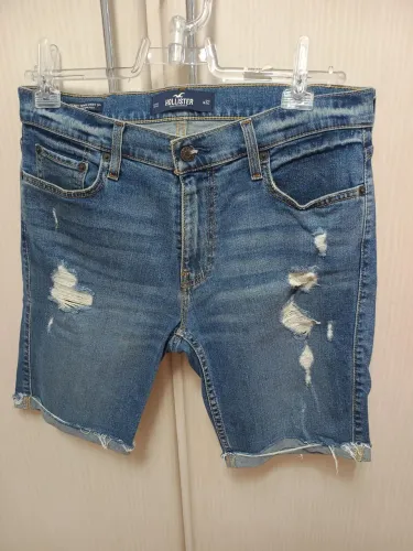 Bermuda jeans- curta-masculina marca Hollister 