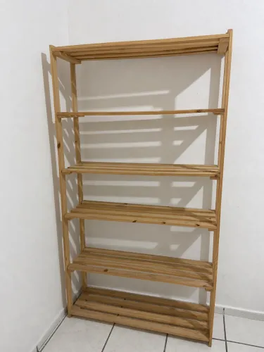ARARA ( GUARDA ROUPA ) PALLET