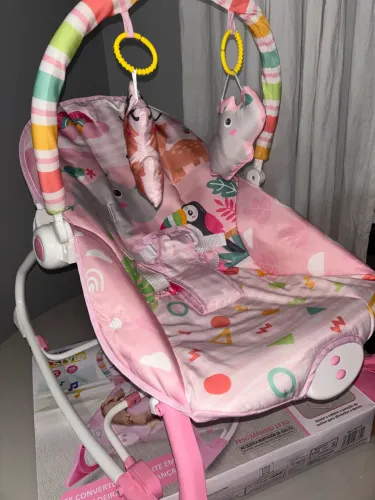 Cadeira descanso bebê menina