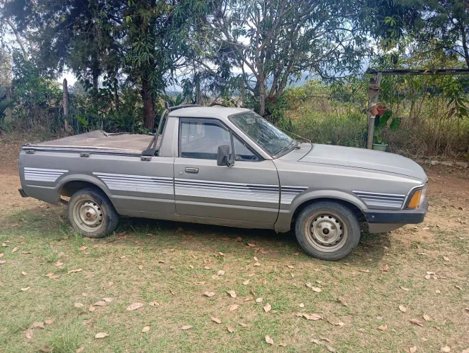 Ford Pampa L 1.6 (álcool) 1987