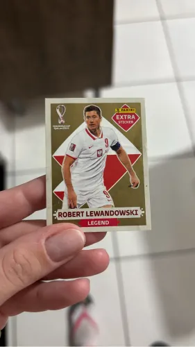 Figurinha Extra Sticker Robert Lewandowski Copa 2022 Original Panini