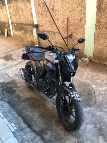 MOTO FAZER 25 REMAP TÁ BATENDO 155 na pista