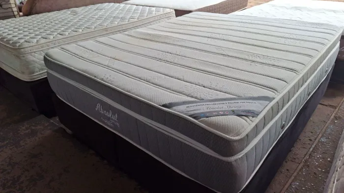 Cama box Queen size colchão ortobom