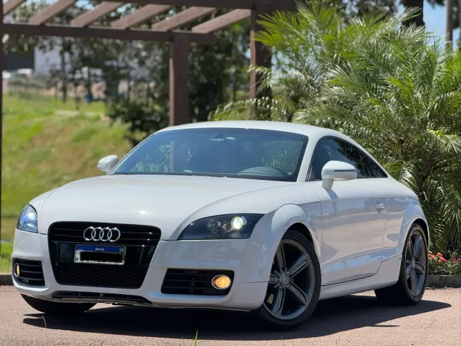 Audi TT 2.0 16V TFSI S-tronic 2013