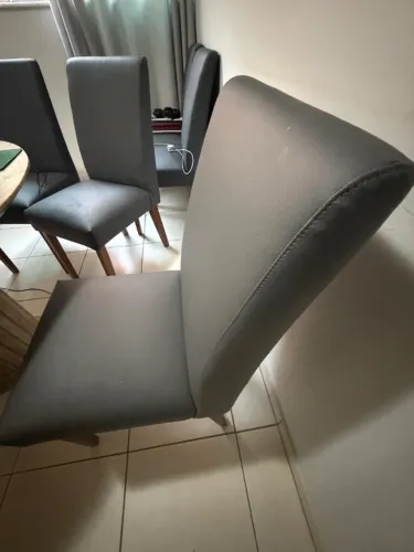 Vendo conjunto 6 cadeiras de jantar