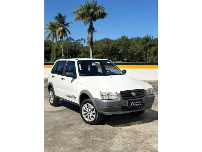 Fiat Uno Mille Celeb. WAY Econ. 1.0 F.flex 4P 2013