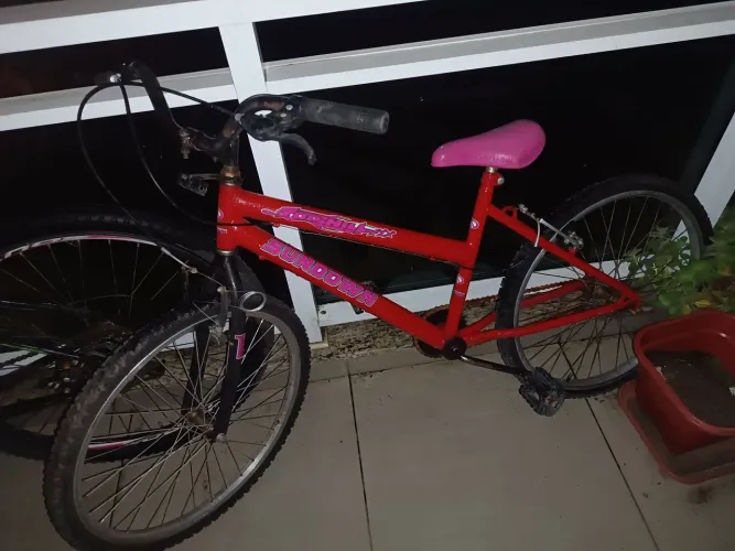Bicicleta aro 24 feminina pronta pra usar