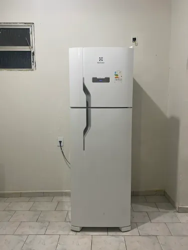 geladeira frost free electrolux 