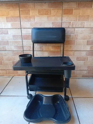 Cadeira/ Cirandinha Manicure