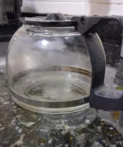 Jarra pequena para cafeteira