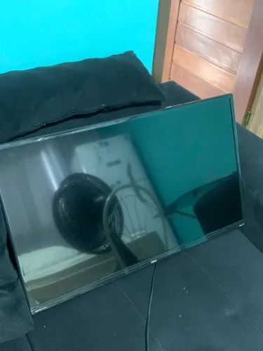 Vendo televisão smart em ótimo estado