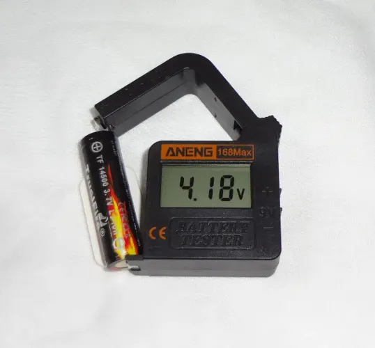 Medidor Testador de Pilhas e Baterias até 9V - ANENG 168Max
