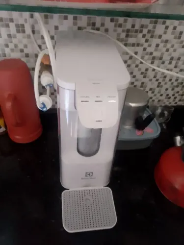 Gela água Eletrolux