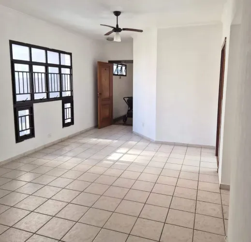 LOCAÇÃO NO CORAÇÃO DO GONZAGA CONFORTO, ESPAÇO E LOCALIZAÇÃO PRIVILEGIADA