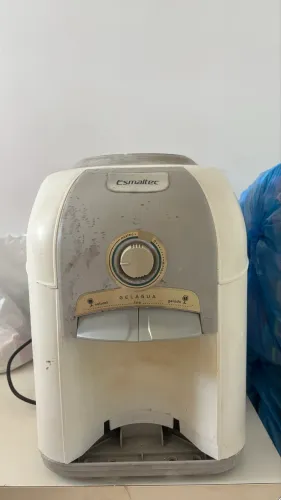 Gelágua Esmaltec de Mesa - Funcionando