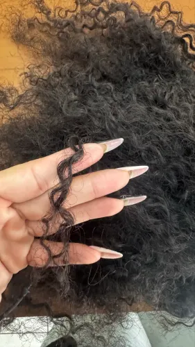 Cabelo humano cacheado