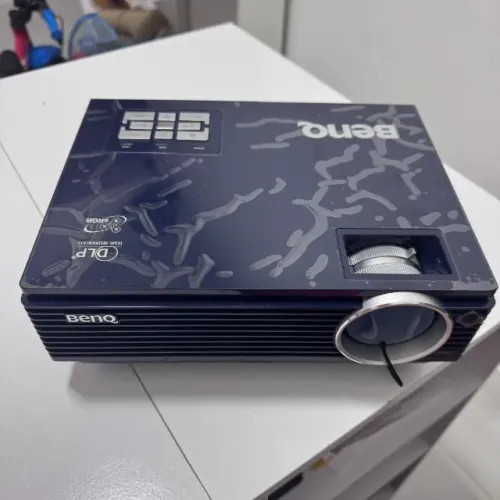 Projetor Benq MP611 - 2400 Lumens