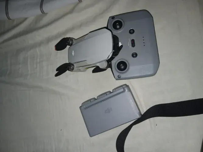 Drone Dji mini 2 - Fly More combo