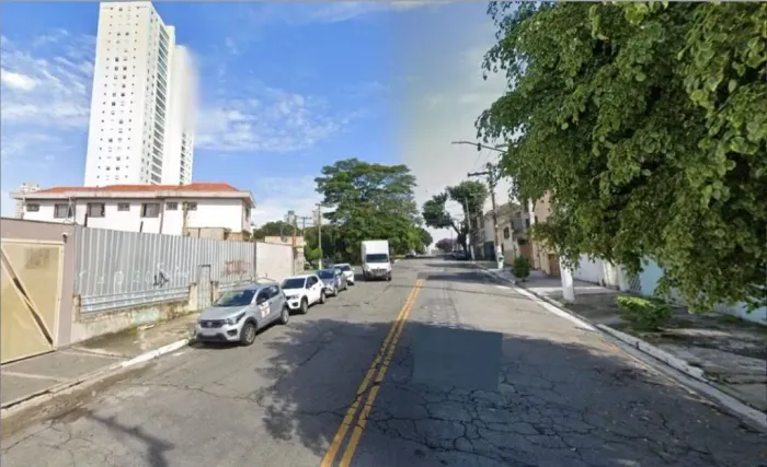 Excelente Terreno 280m² Frente para praça ,face norte na Mooca !