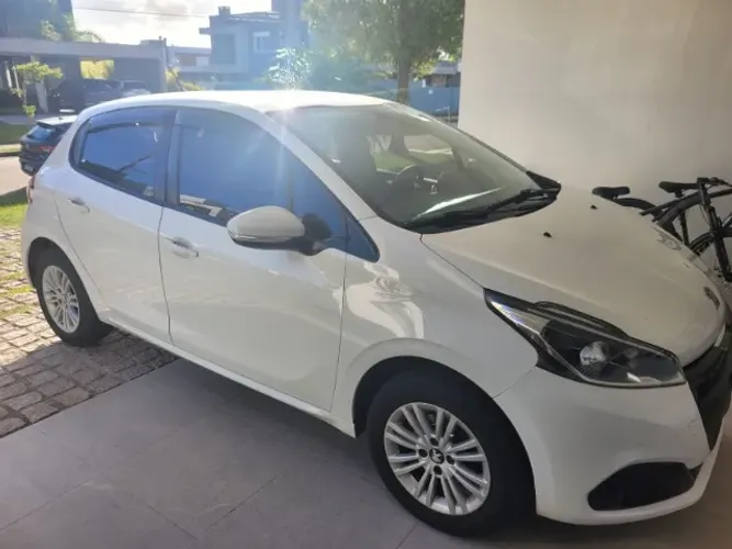 Peugeot 208 Active 1.2 Flex 12V 5P Mec. 2020