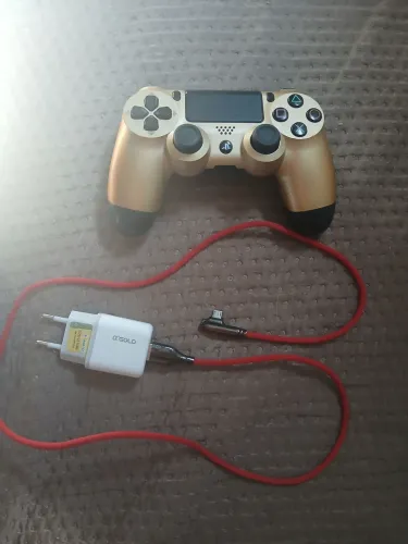 Controle PS4 Original Gold Edition + Carregador (LEIA A DESCRIÇÃO)