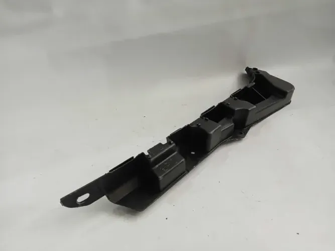 Guia Parachoque Traseiro Esq Renault Symbol 2012/2015
