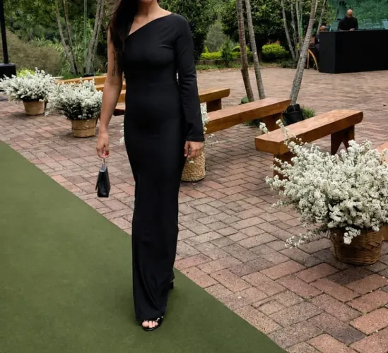 Vestido estiloso preto
