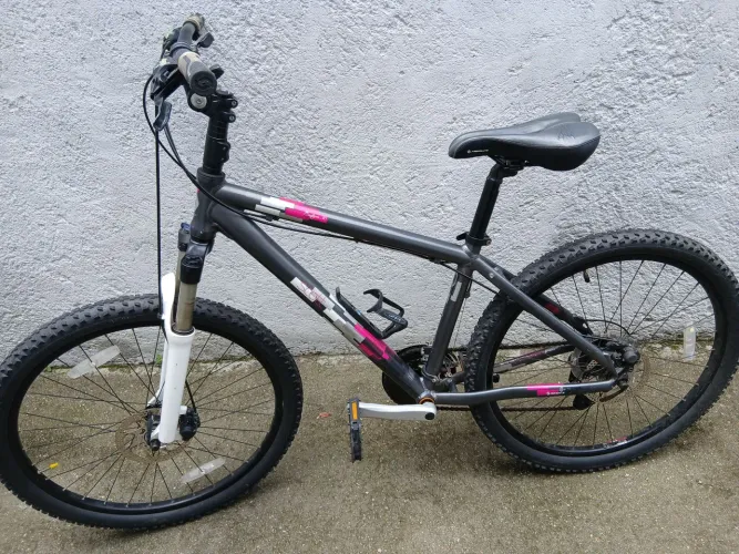 Bicicleta scott aro 26 quadro médio 