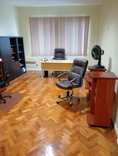 Sala, 30 mt, Ar cond. 9º andar, equipada-Rua Acre, frente Tribunal Regional Federal-