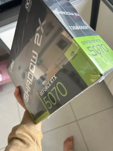 Placa de video rtx 5070 shadow 2x msi - nova