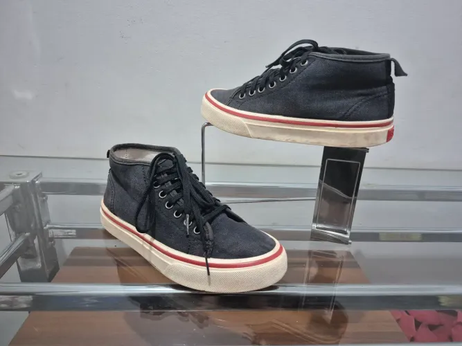 Tênis Redley cano alto Número: 34