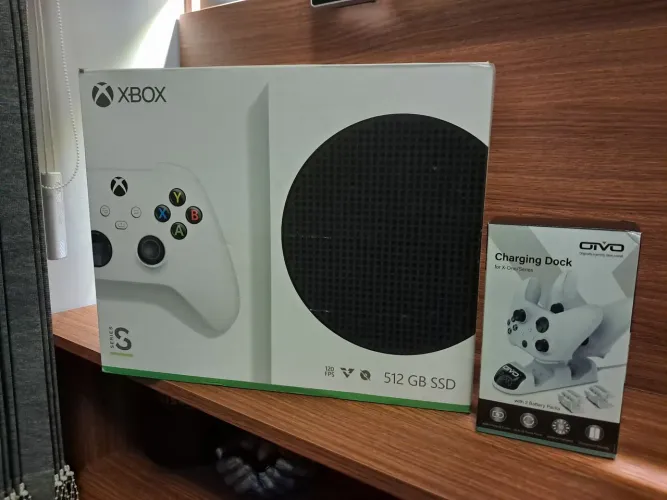 Xbox séries S igual a novo na caixa