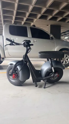 SCOOTER ELETRICA TUI SEMINOVA EM EXCELENTE ESTADO