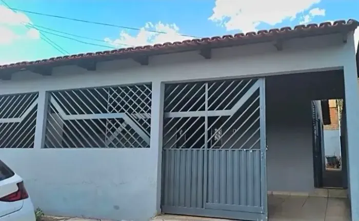 >Casa no MARACANGALHA próx Praça.