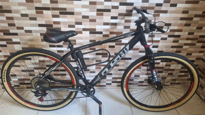 Bicicleta 29 GTS M1 Freio Hidráulico 1x11 CRX Suspensão Advanced