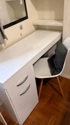 escrivaninha grande multiuso