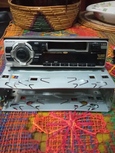 Rádio toca fitas Sony MD/CD changer