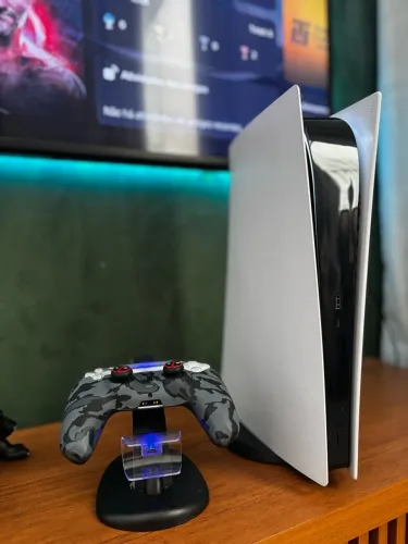 PLAYSTATION 5 SLIM / 825gb + CONTROLE