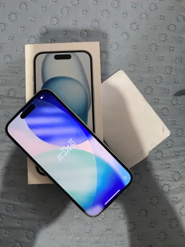 iPhone 15 novíssimo 