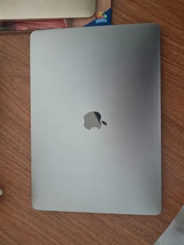 MacBook Pro 2017 ? Excelente estado + bateria nova