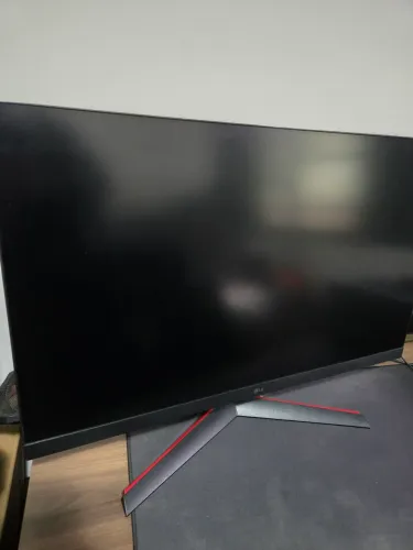 Lg ultragear 31.5 QHD 2K 165HZ IPS